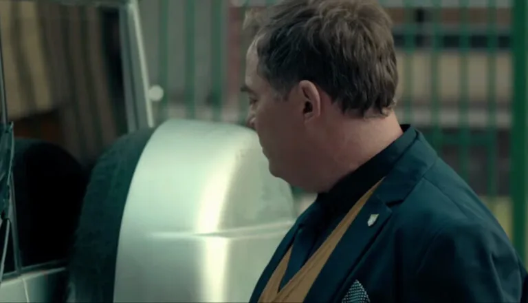 Картинка к «2 сезон 1 серия»