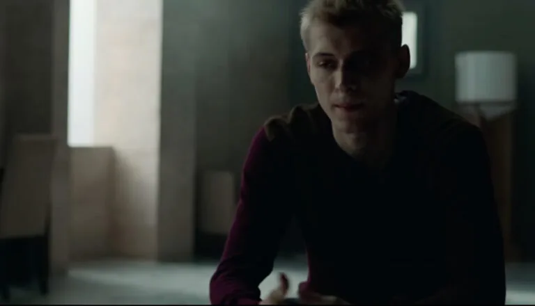 Картинка к «2 сезон 6 серия»